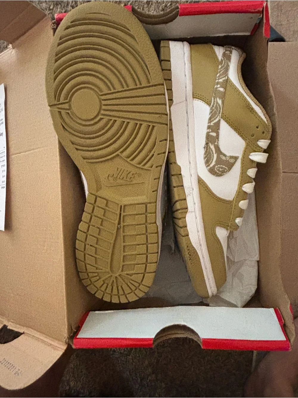 Nike Dunk Low ESS White/Barley-White Women's Box Label